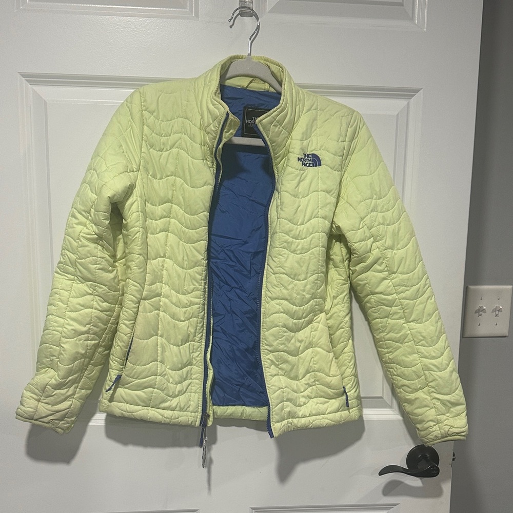 The North Face Women's Light Yellow and Blue Ski Jacket